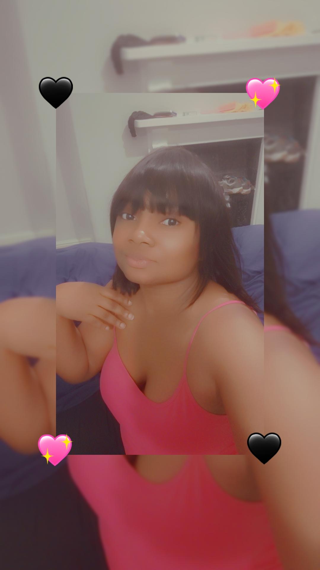 Brazilian Human Hair Short Bob Wig for Women, Featuring Bangs And Straight Style, a Glueless Full Machine-Made Wig with 150% Density photo review