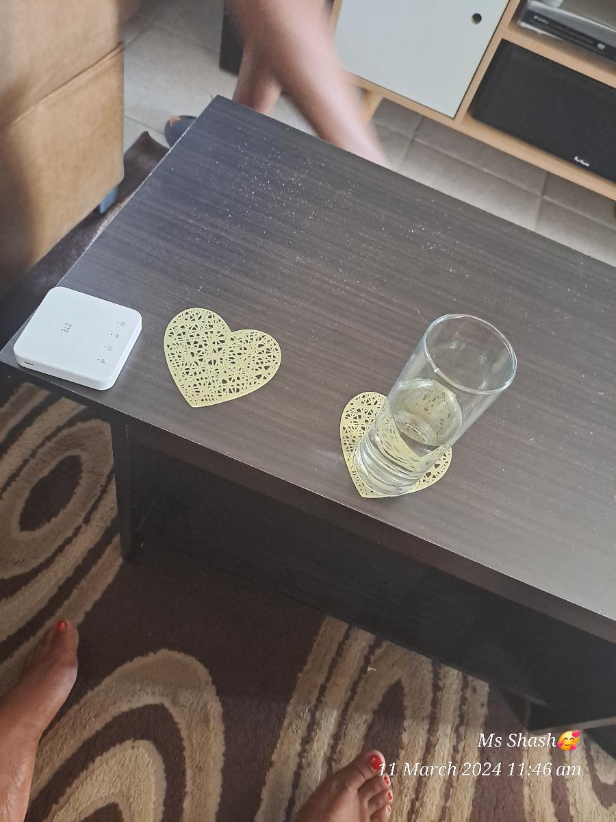 4pcs, Placemats, Creative Love Heart Shape Small Coaster, Household Decorative Meal Coaster, PVC Heat Insulation Bronzing Coaster, Coffee Non-slip Placemat, Dining Table Decor photo review