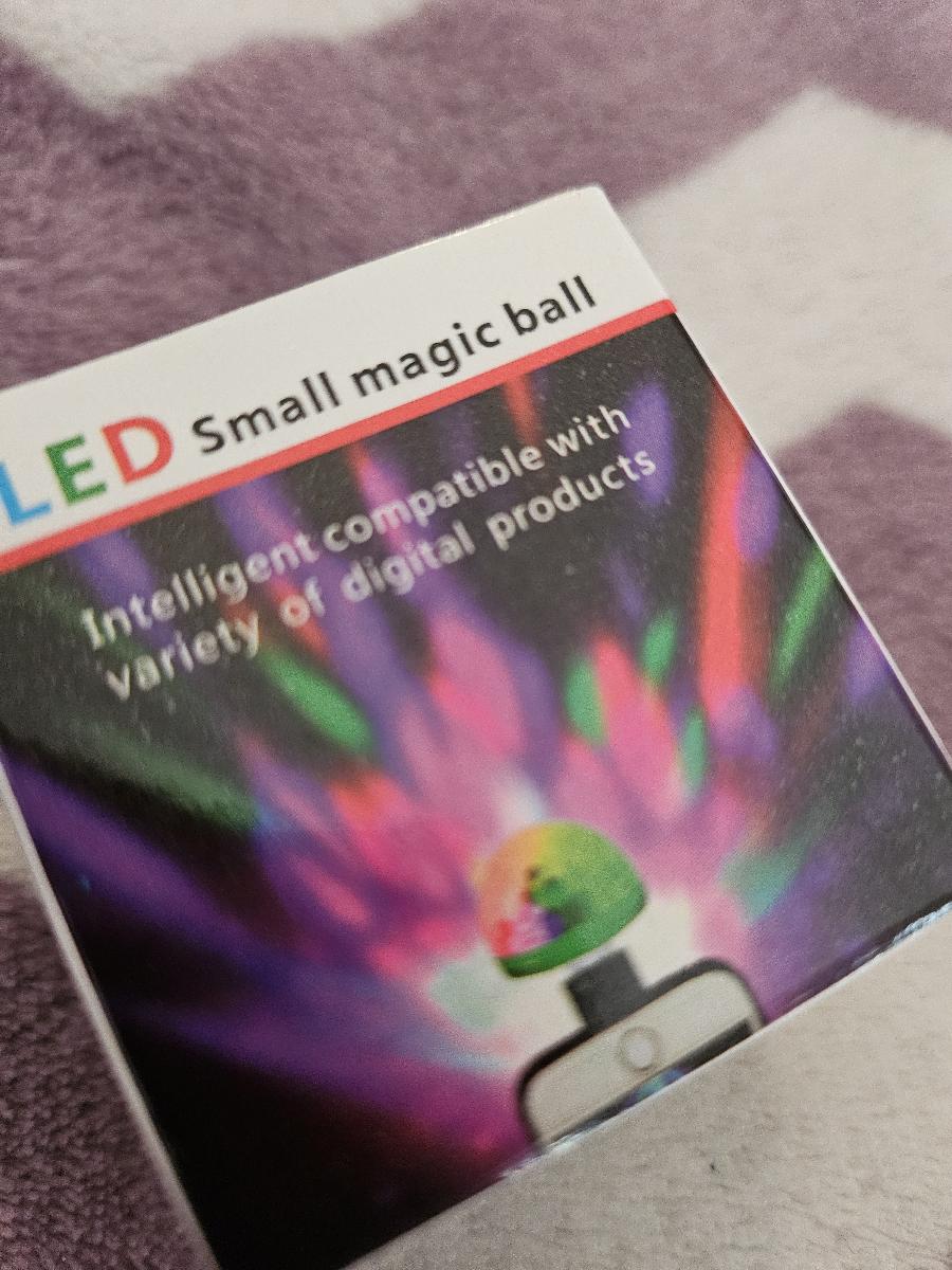 Lampe LED magique pour voiture USB, commande vocale, lumière d'ambiance disco fête, lumière tournante scénique, sans batterie photo review