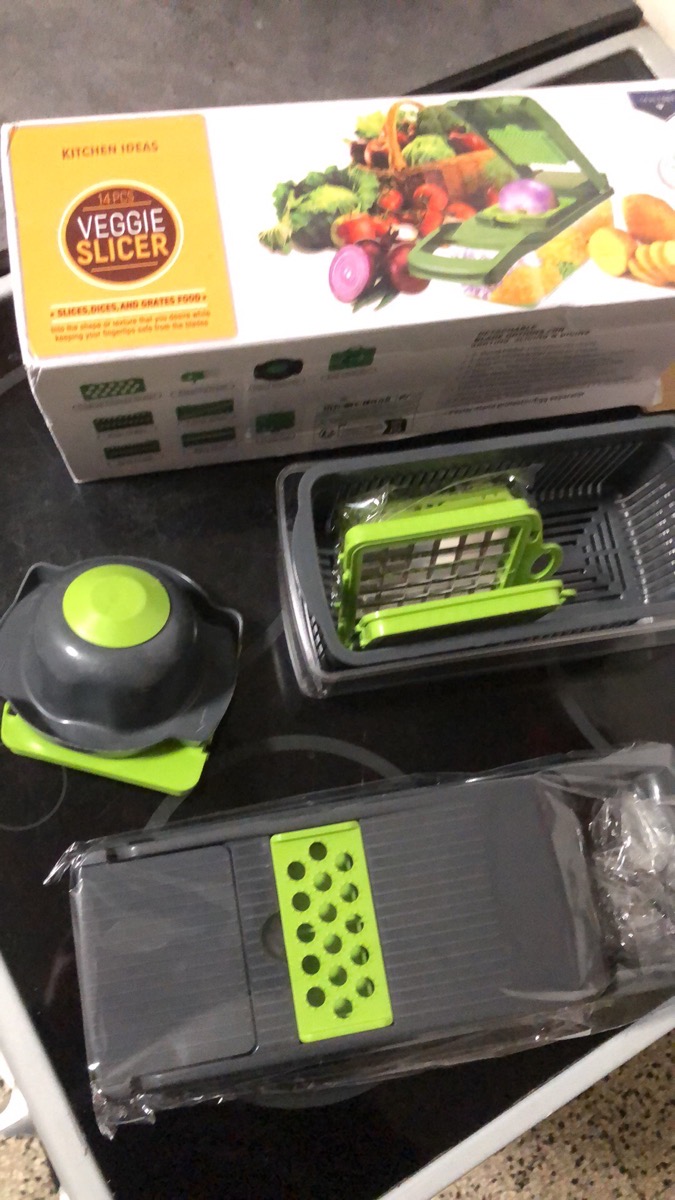 14-en-1 Hachoir et Trancheur Manuel Multifonction pour Oignons, Pommes de Terre, Tomates, Concombres - Lames Interchangeables en PET Durable avec Stockage Compact, Design Ergonomique, Matériau Haut de Gamme, Idéal pour Cuisine Maison, Sans Électricité, Construction Robuste, Facile à Ranger photo review