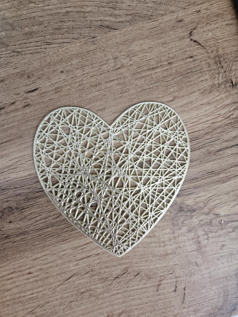 4pcs, Placemats, Creative Love Heart Shape Small Coaster, Household Decorative Meal Coaster, PVC Heat Insulation Bronzing Coaster, Coffee Non-slip Placemat, Dining Table Decor photo review