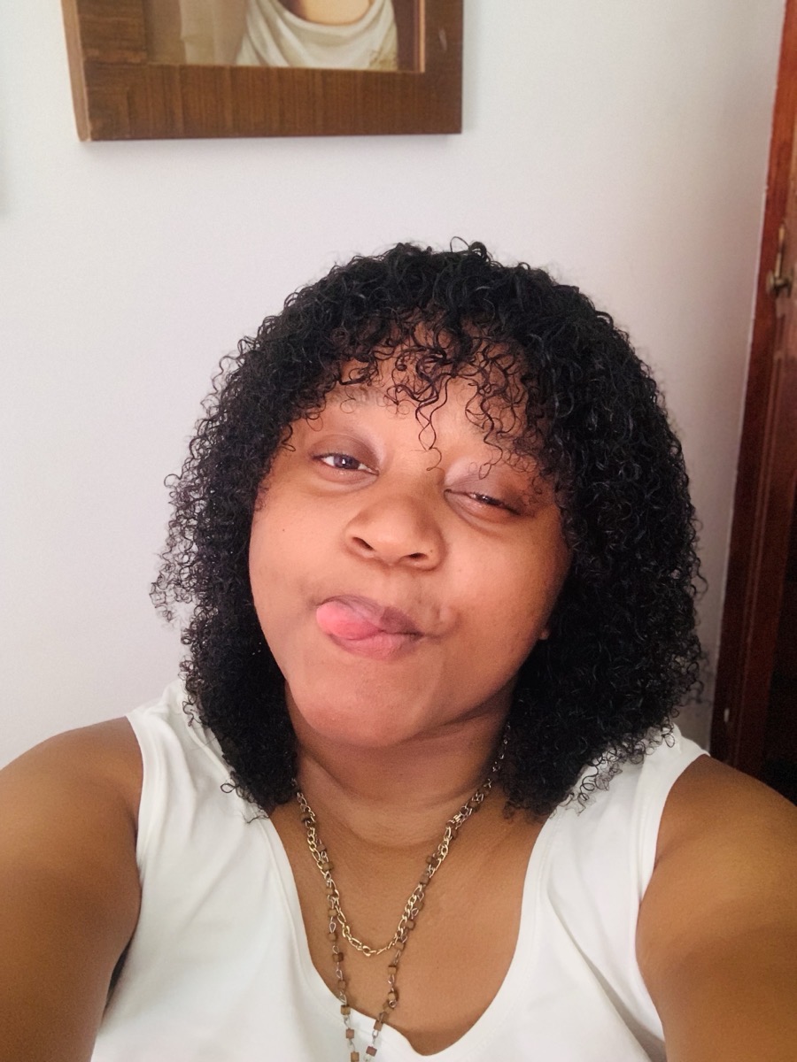 Women'S Afro Kinky Curly Wig with Bangs - Density Full Machine-Made Scalp Top, Natural Black Brazilian Human Hair Wig for, Everyday & Special Events - Voluminous Curly Hairstyle, Short Hair Wigs, Event Hairpiece, Naturallooking Hairpiece, Protective Style, Beauty Accessory photo review