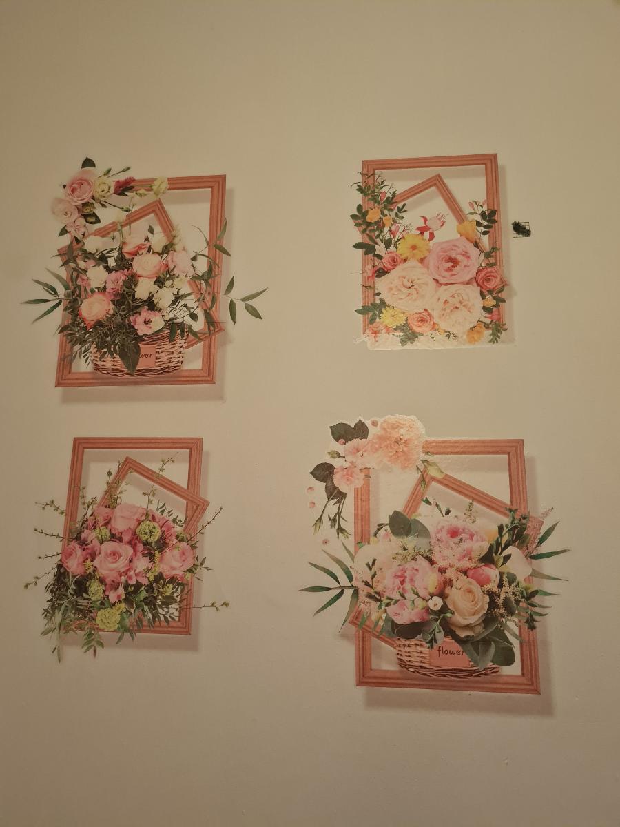1 Set/2pcs of Three-Dimensional Effect Simulation Photo Frame with Flowers And Green Leaves, Decorative Wall Stickers for Living Room, Foyer, Corridor, Entrance Background, Wall Stickers for Removable Wallpaper, Self-Adhesive photo review