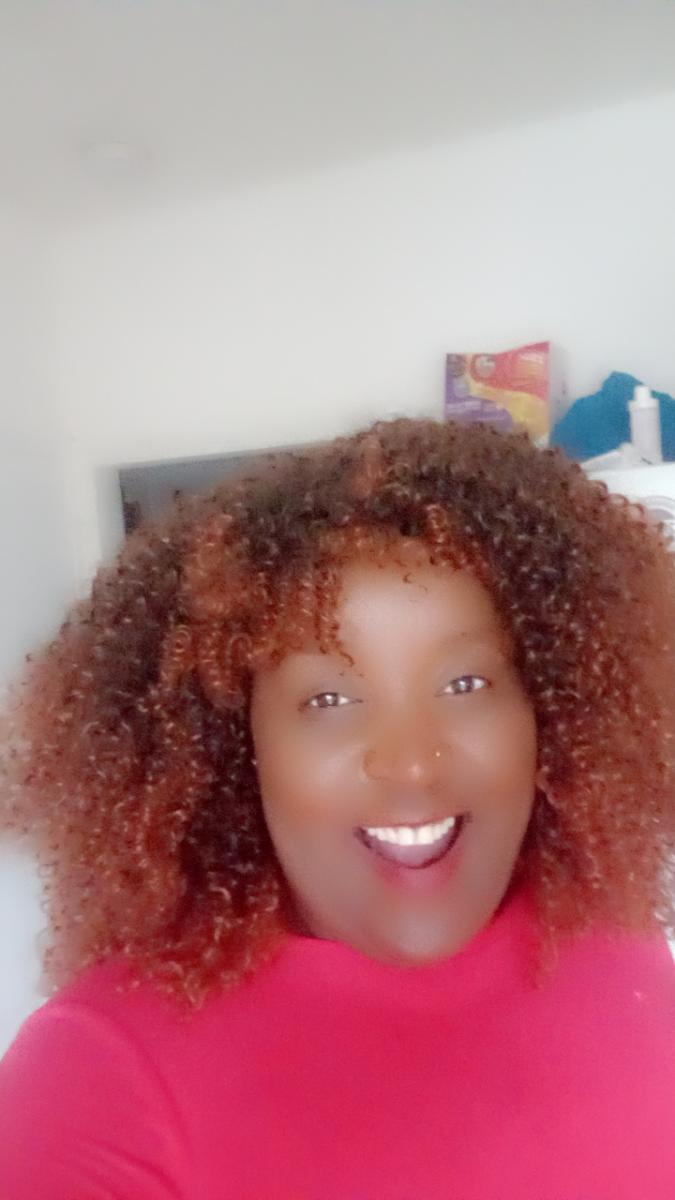 40.64 cm Afro Curly/Kinky Synthetic Wig with Bangs - Natural Look Wig for Women & Men, Easy to Style with Heat Tools, Perfect for Cosplay, Everyday & Special Events - Voluminous Curly Hairstyle, Short Hair Wig, Event Hairpiece, Secure Fit Cap, Cosplay Enthusiasts, Quick Hairstyle Change, Fashion Lovers photo review
