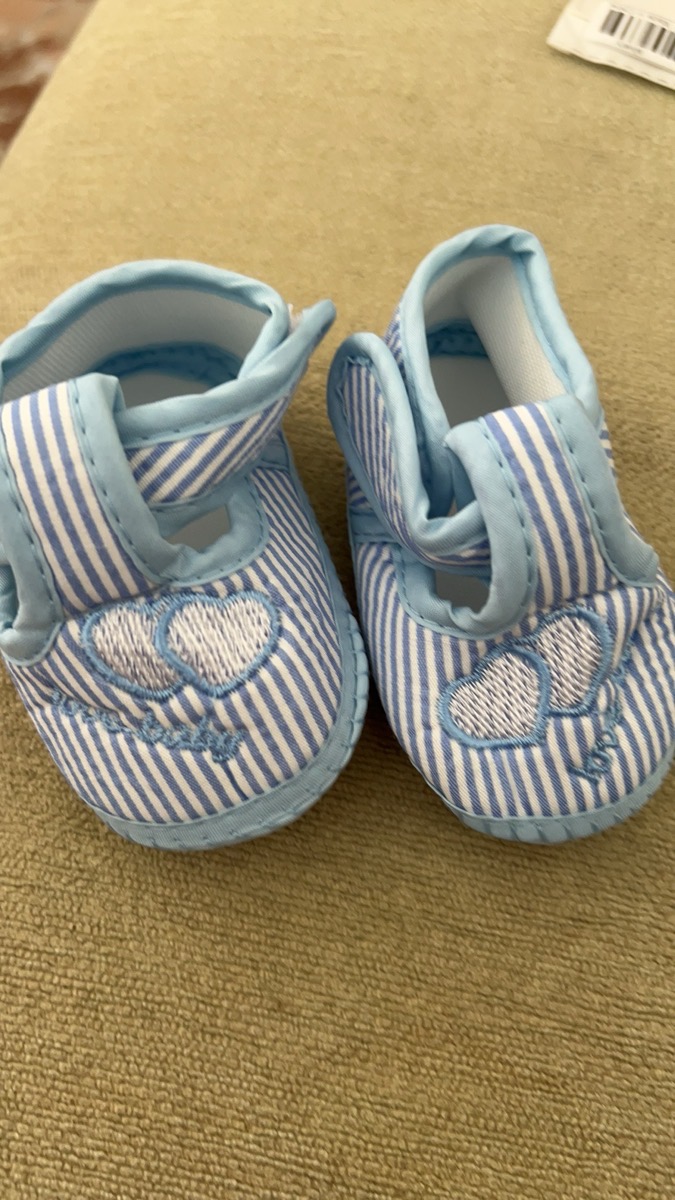 Soft-Soled Fabric Shoes with a Heart Design photo review