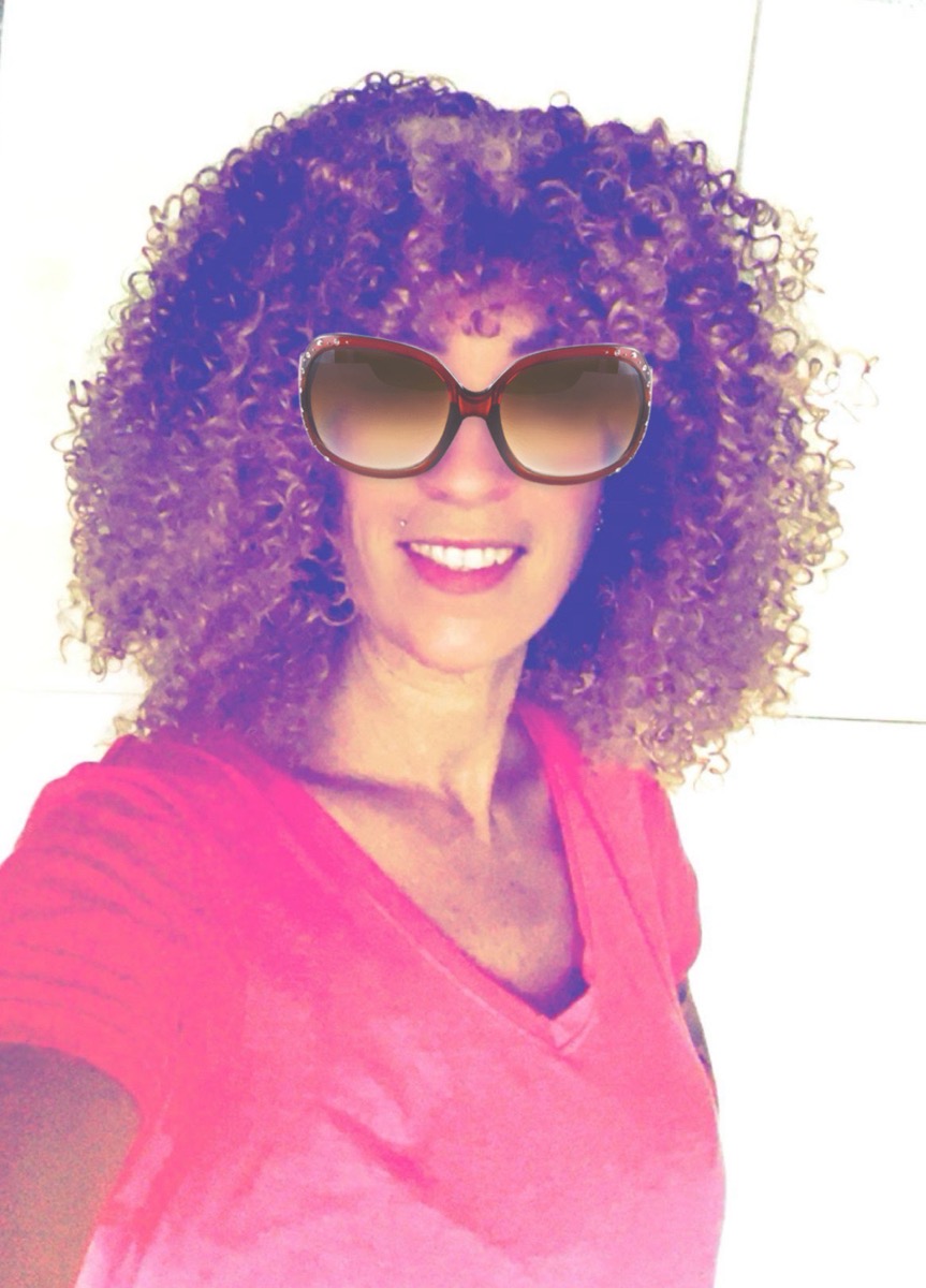 40.64 cm Afro Curly/Kinky Synthetic Wig with Bangs - Natural Look Wig for Women & Men, Easy to Style with Heat Tools, Perfect for Cosplay, Everyday & Special Events - Voluminous Curly Hairstyle, Short Hair Wig, Event Hairpiece, Secure Fit Cap, Cosplay Enthusiasts, Quick Hairstyle Change, Fashion Lovers photo review