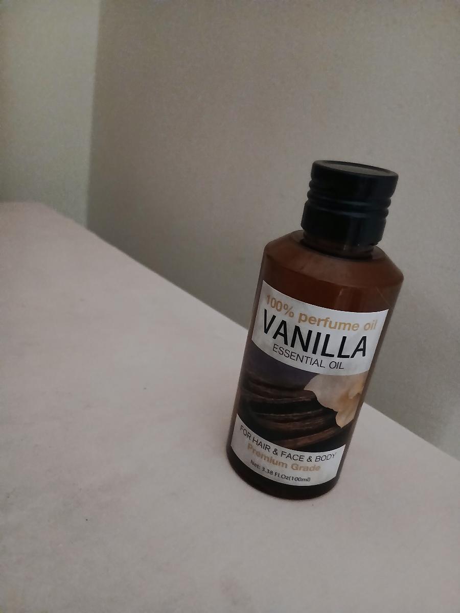 Vanilla Essential Oil, 100Ml/ 3.38 Fl.Oz, 100% Pure Care Grade for Nail, Hair And Skin Care, Massage, Moisturizing Massage Essential Oil for Men And Women, Meditation photo review