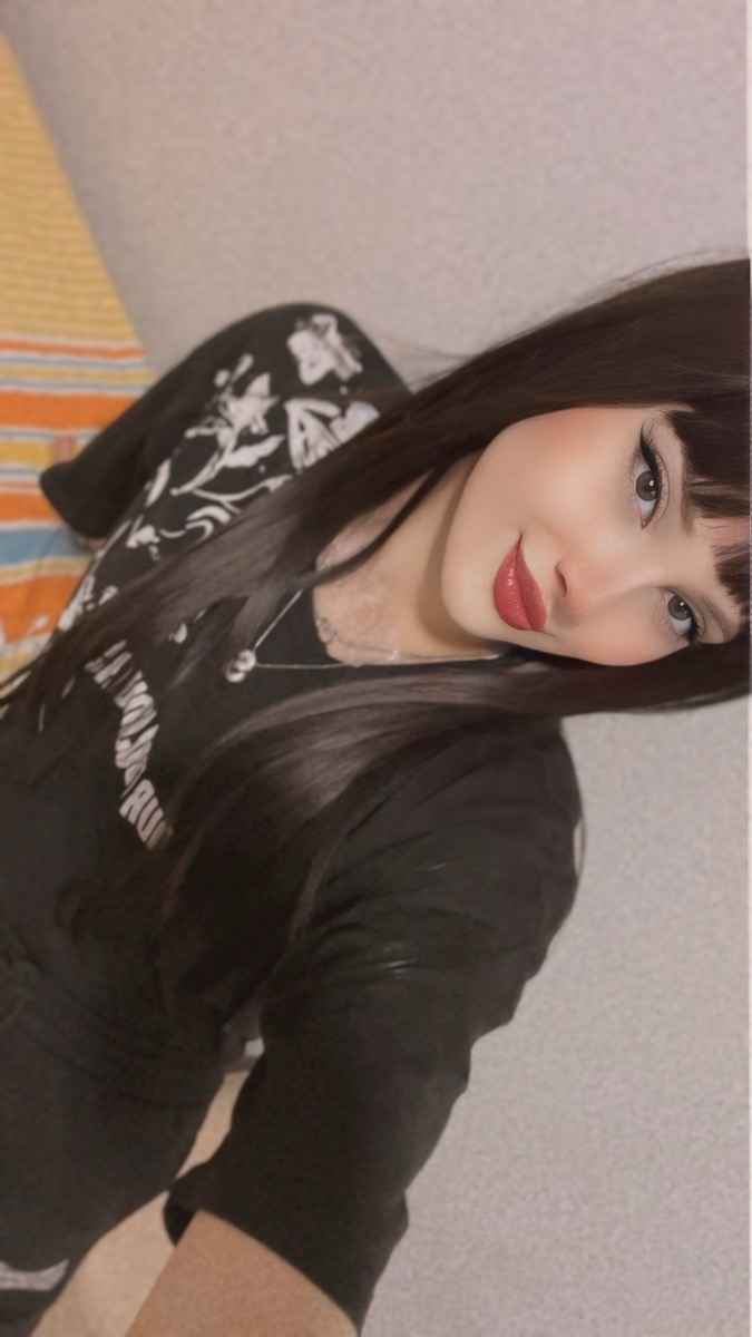 Long Straight Black Wig with Bangs High Layered 150% Density Black Wigs for Women Daily Party Use Synthetic Fiber Wig Heat Resistant 86.36 cm photo review