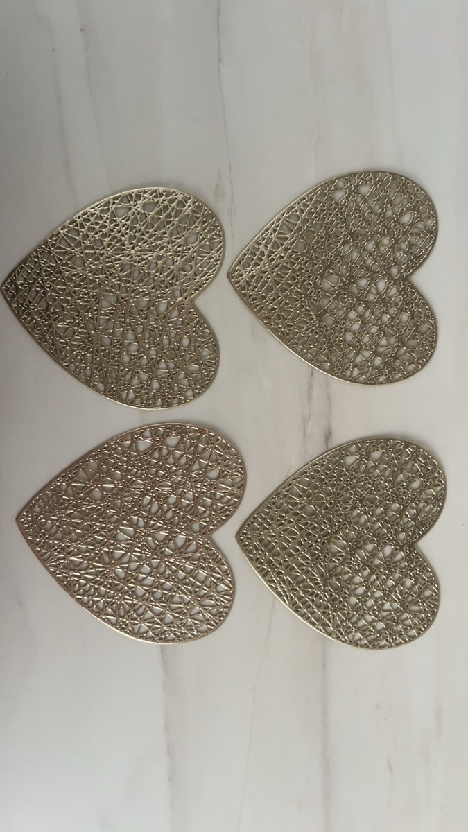 4pcs, Placemats, Creative Love Heart Shape Small Coaster, Household Decorative Meal Coaster, PVC Heat Insulation Bronzing Coaster, Coffee Non-slip Placemat, Dining Table Decor photo review