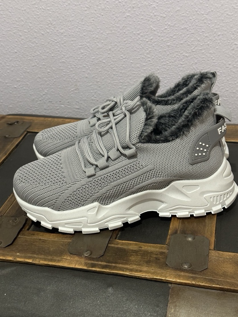 ZOSIVC Women's Winter Warm Slip-Resistant Plush Lining Sneakers/Running Boots - Slip-On Low-Top Shoes with Cushioned PVC Sole, All-Season Comfort for Travel & Casual Wear (Black/Red/Grey/Beige) - Hand Washable Fabric Upper, One-Size-Fits-All Design photo review