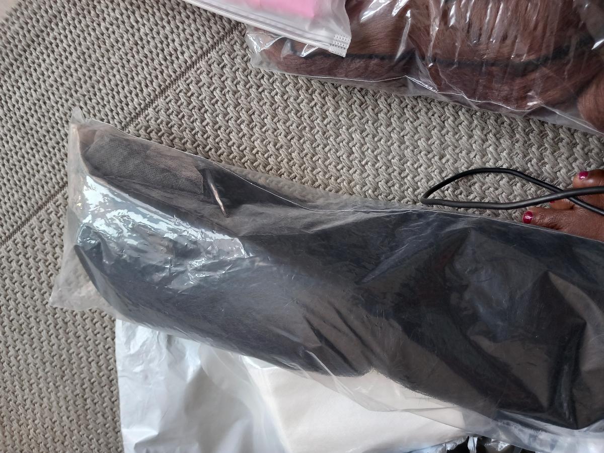 1pc Yaki Soft 180Density 76.2cm Long Black Kinky Straight 13*4*1 Lace Front Wig for Babyhair Glueless Daily Fashion Heat Resistant Preplucked photo review