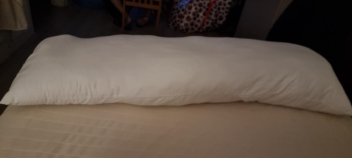 Premium Hollowfiber Filled Bolster Pillow Full Body Orthopedic Long Pillow for Side Sleeper, Back, Neck, Maternity Support Pregnancy Pillow photo review