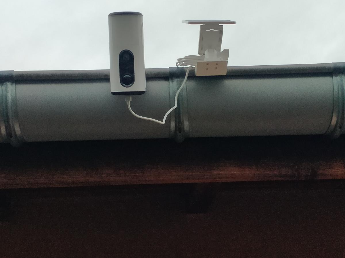 Caméra solaire extérieure sans fil, caméra projecteur, vidéo avec vision nocturne couleur, audio bidirectionnel, sirène à détection de mouvement, accès multi-utilisateurs, stockage local sur carte SD et abonnement cloud en option, compatible Alexa, ANRAN photo review