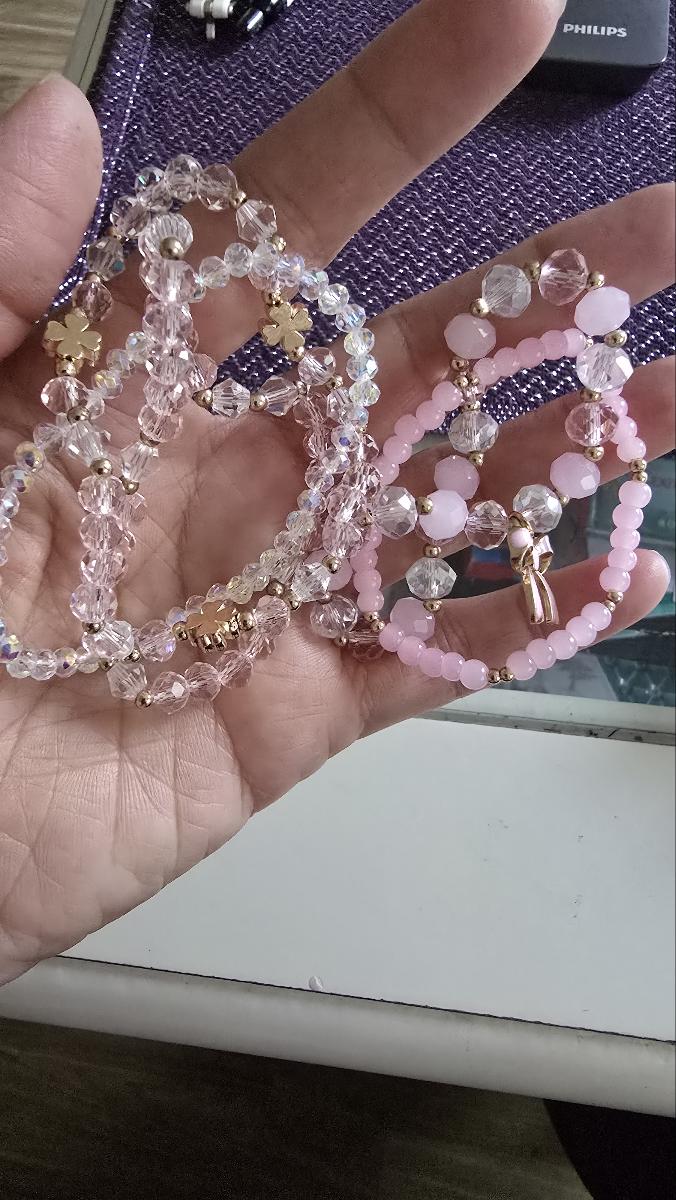 5-Pack Glass Oil Painting Pendant Hand String Set, 5pcs Pink Minimalist Stylish Bow Clover Stackable Bracelet Set photo review