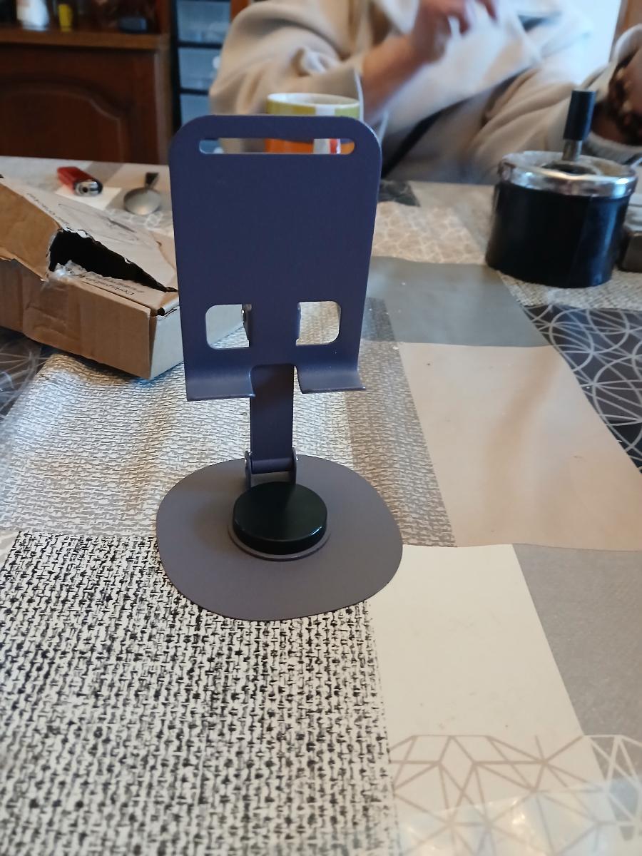 Support Téléphone Portable, Support de Bureau Rotatif à 360°, avec Hauteur Réglable en Deux Niveaux et un Design Pliable, Adapté à une Utilisation au Bureau et au Chevet, Très Compatible photo review