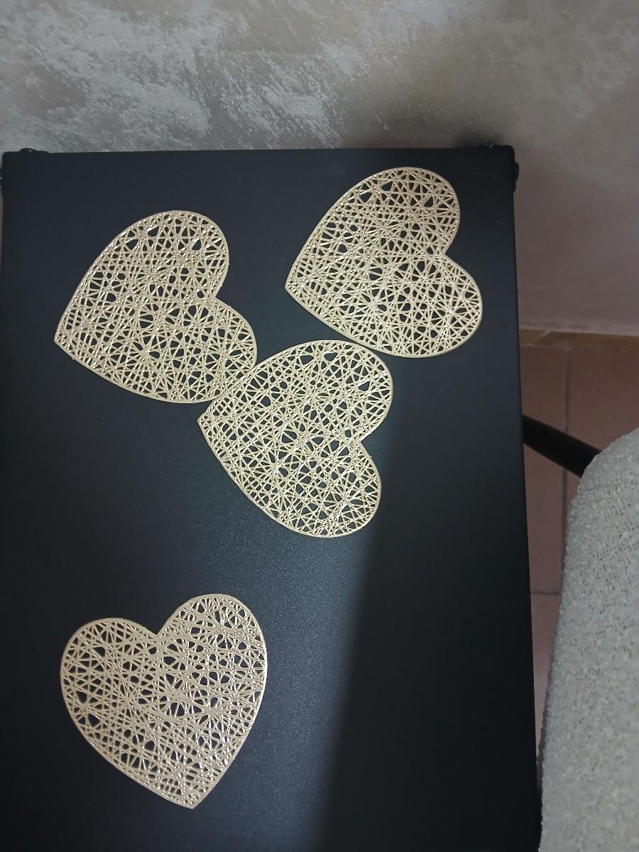 4pcs, Placemats, Creative Love Heart Shape Small Coaster, Household Decorative Meal Coaster, PVC Heat Insulation Bronzing Coaster, Coffee Non-slip Placemat, Dining Table Decor photo review