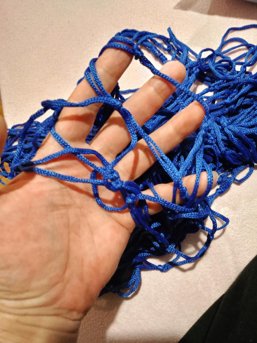 Your Portable Oasis: Luxury Nylon Mesh Hammock for Unparalleled Comfort! photo review