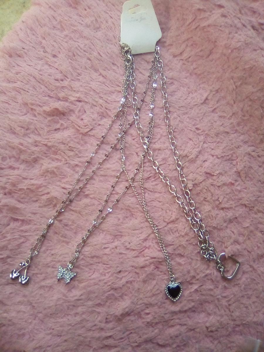 4pcs Elegant Shiny Rhinestone Butterfly Heart Pendant Necklace Set, Stylish Silvery Cherry Multi-Layer Layered Necklaces for Women, Trendy Daily Party Accessories photo review