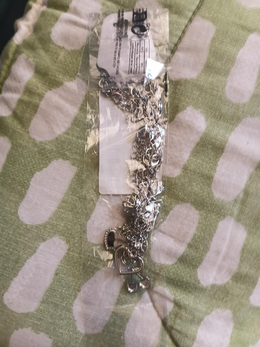 4pcs Elegant Shiny Rhinestone Butterfly Heart Pendant Necklace Set, Stylish Silvery Cherry Multi-Layer Layered Necklaces for Women, Trendy Daily Party Accessories photo review