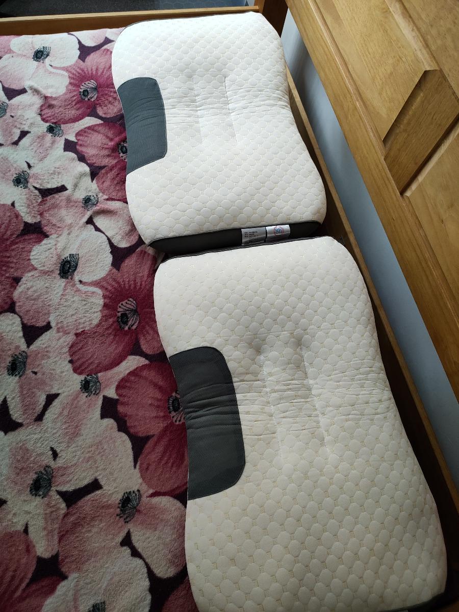 Set of Two Contemporary Bed Cushions Featuring Cervical Neck Support, Breathable Polyester Filling That Wicks Moisture, Zippered Closure, Suitable for All Seasons And Versatile Use in for Home Decoration, Living Areas, And Bedrooms photo review