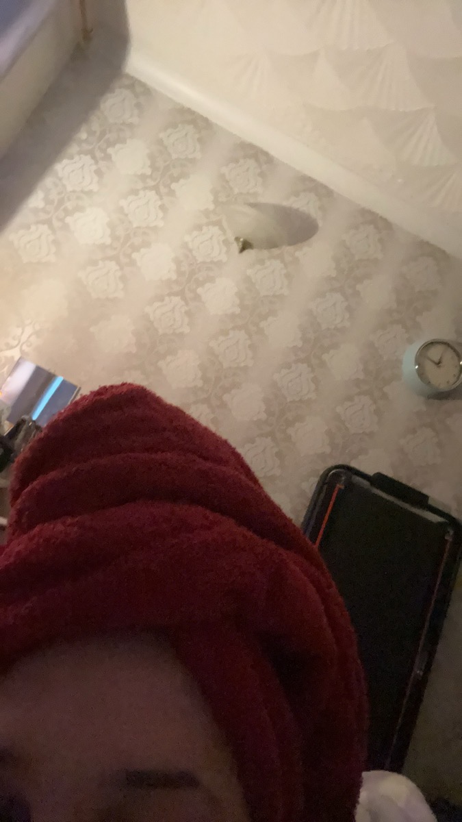 10pcs Towel Bale Set | Luxurious 100% Cotton Towels Family Pack | Quick-Drying, Highly Absorbent & Ultra-Soft Fabric | Includes 4 Face Towels, 4 Hand Towels, 2 Bath Towels | Available in 16 Elegant Colours | Ideal for Home, Gym, Spa, or Beach Use | Durable, Easy-Care, and Stylish for Everyday Comfort | UK photo review