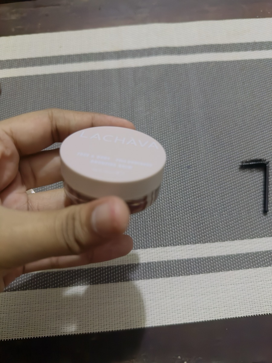 Full Cover Base Concealer Cream for Dark Circles, Women Liquid Foundation Smooth Concealer Corrector Long Lasting for Dark Spot Under Eye Circles Cover Face Makeup Hide for Dark Spot photo review