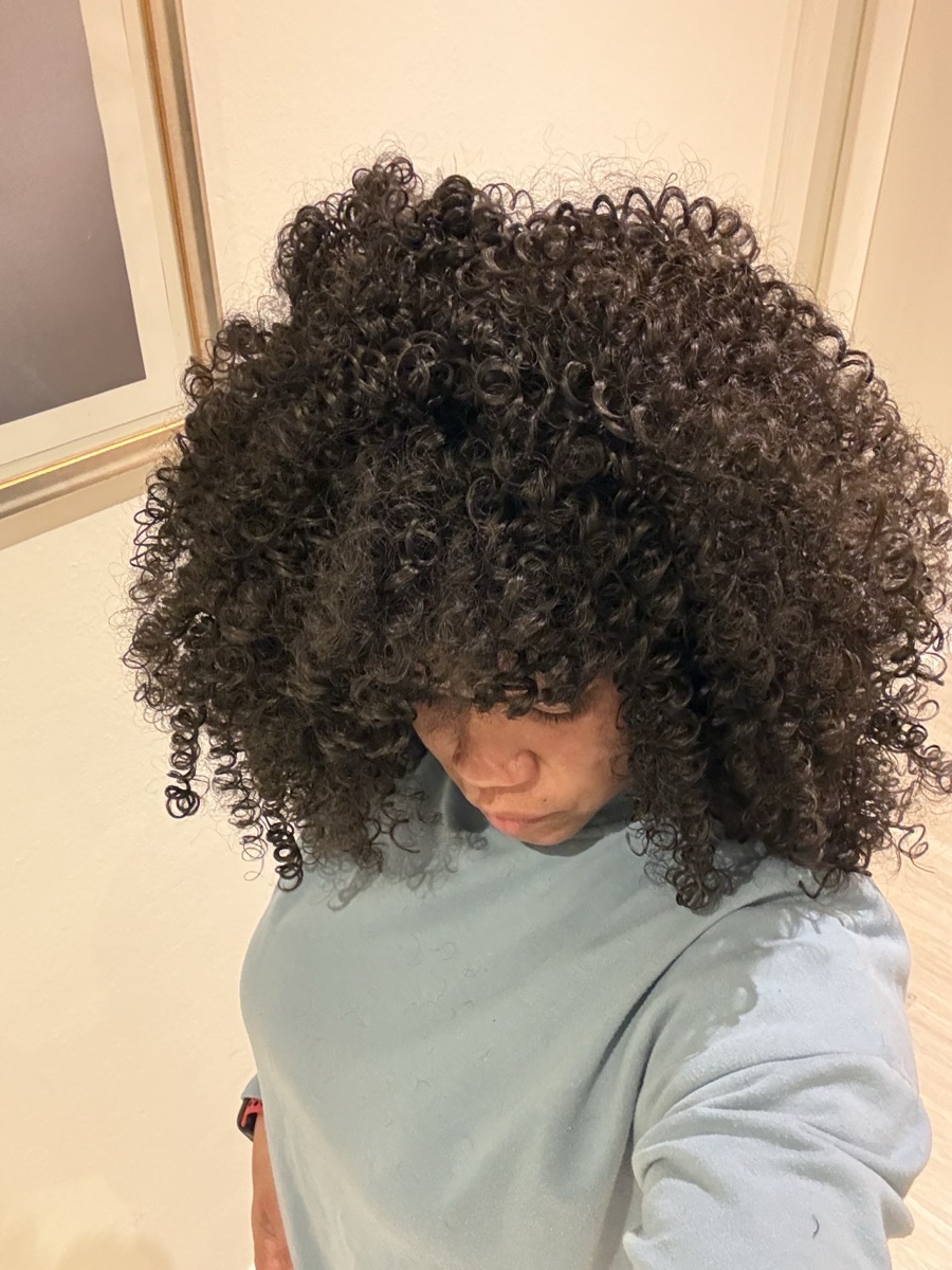 Women's Fashion Short Curly African Small Curl Black 40.64 cm Synthetic Fiber Hair Replacement Wig for Women Heat Resistant Fiber Wig Suitable for Daily Wear Halloween Christmas Carnival Wedding Dance photo review