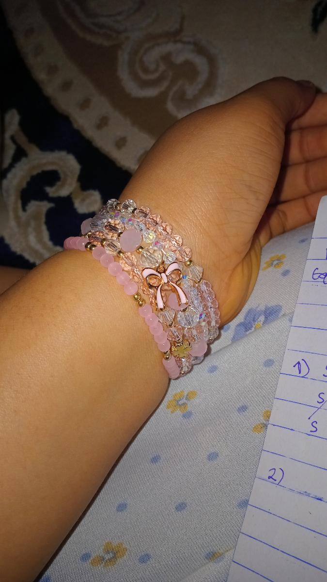 5-Pack Glass Oil Painting Pendant Hand String Set, 5pcs Pink Minimalist Stylish Bow Clover Stackable Bracelet Set photo review