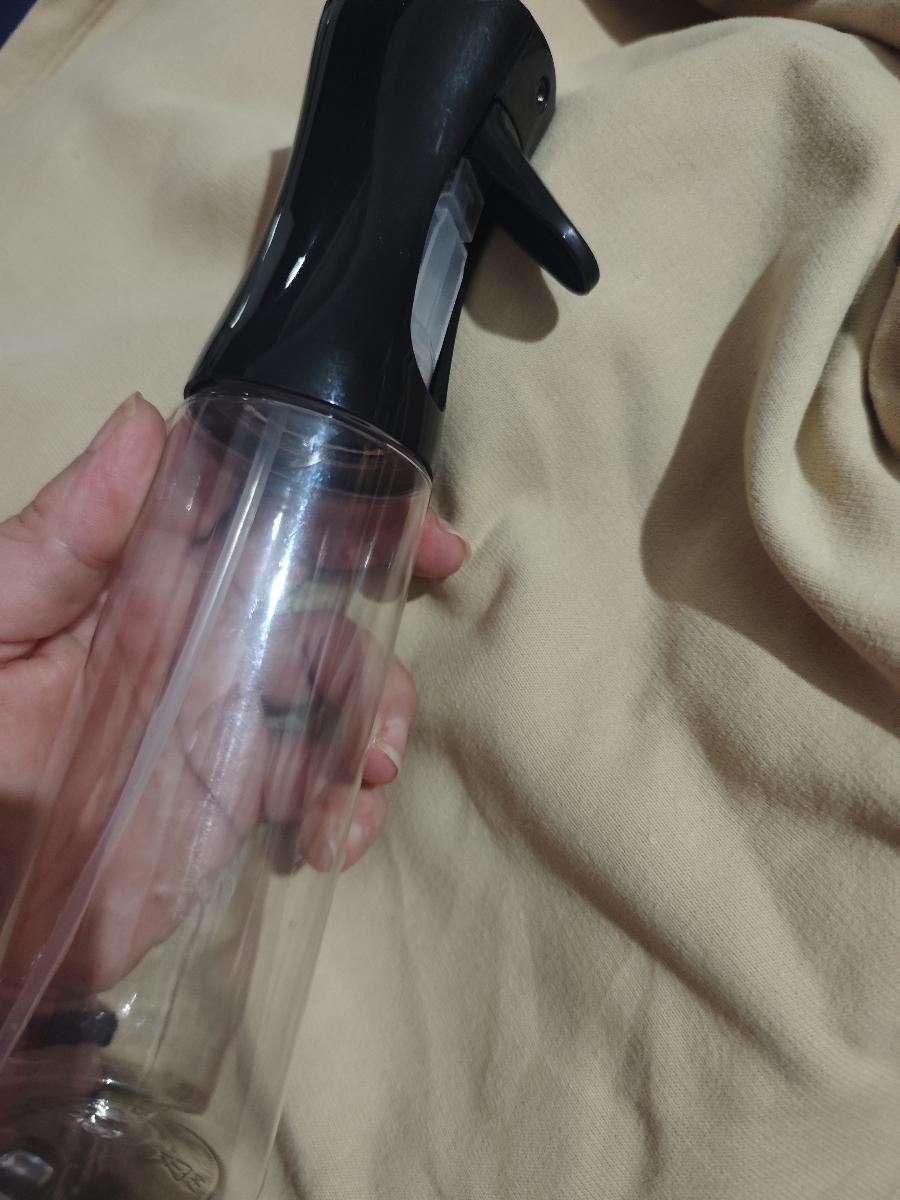 300ml Multi-Use Oil Spray Bottle - Transparent PET with Black Trigger Nozzle, Ideal for Cooking, BBQ & Baking - Easy-Level Indicator, Outdoor Safe, Oil Sprayer Bottle for Cooking Sinterklaas photo review