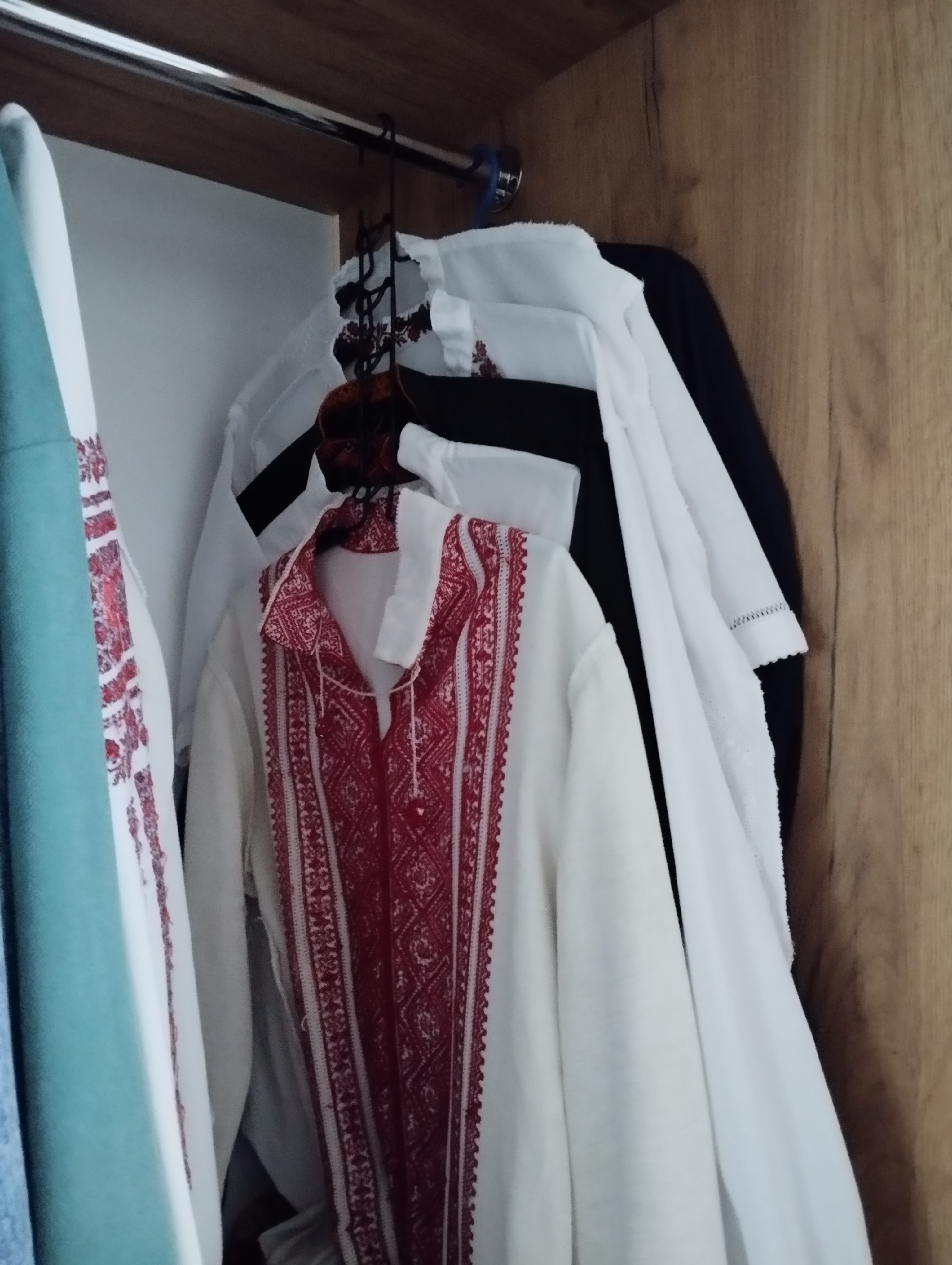 5-Pack Heavy-Duty Space-Saving Hangers — customer photo