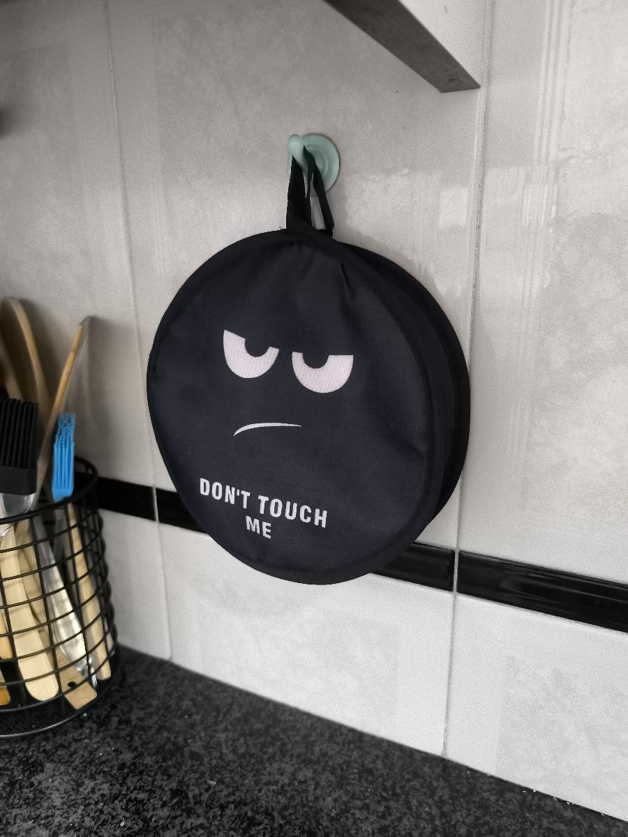 2pcs 20.32*20.32 cm Heat Resistant Potholders Black and White Funny Letters Cooking Accessories Household Microwave Insulation Pads Suitable for Pots/Bowls/Spoon/Cup and Baking Trays Kitchen Decoration FE photo review