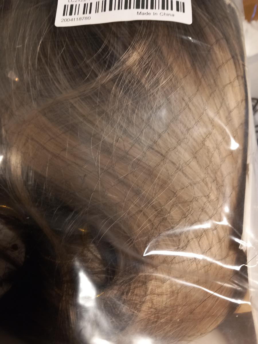 Straight Synthetic Wig with Bangs, Featuring a Matte End And Breathable Rose Net Cap, Suitable for Women And Made from High-Temperature Fibers photo review