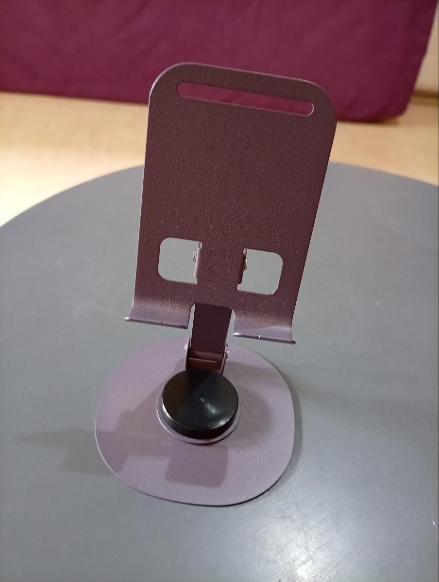 Support Téléphone Portable, Support de Bureau Rotatif à 360°, avec Hauteur Réglable en Deux Niveaux et un Design Pliable, Adapté à une Utilisation au Bureau et au Chevet, Très Compatible photo review