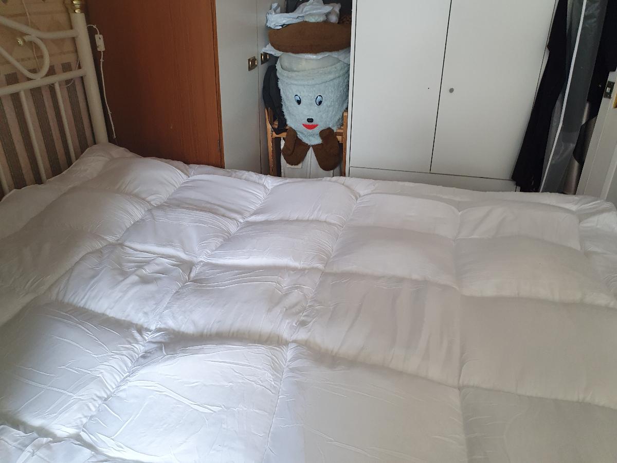 Hotel Quality Mattress Topper Extra Thick 10cm / 4 Inches Bounce Back Mattresses Toppers Single Double King SmallDouble 4Feet Superking Sizes Quilted Matress Pads photo review