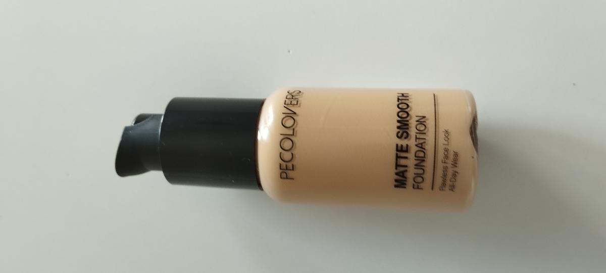 1pc Fond de Teint Couvrance Totale Doux, Camoufle les Cernes, les Imperfections, les Ridules, Poudre de Contouring, Longue Tenue, Non Cuit, Pas Besoin de DéCosmétique, Correcteur de Corps Adapté à Tous les Types de Peau photo review