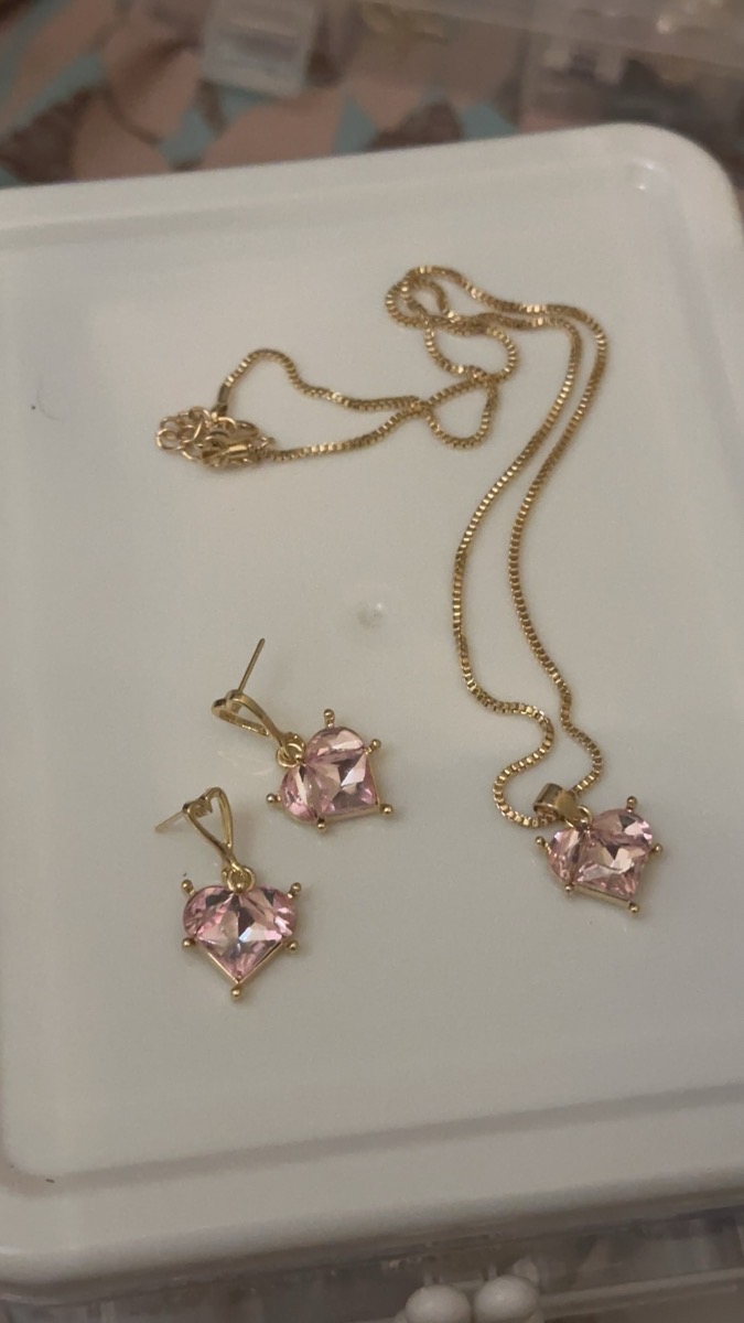 3pcs Shimmering Pink Heart Pendant Earrings And Necklace Set, Trendy Y2K Style, Casual All-Match Jewelry Suitable for Valentine'S Day Women'S Gift photo review