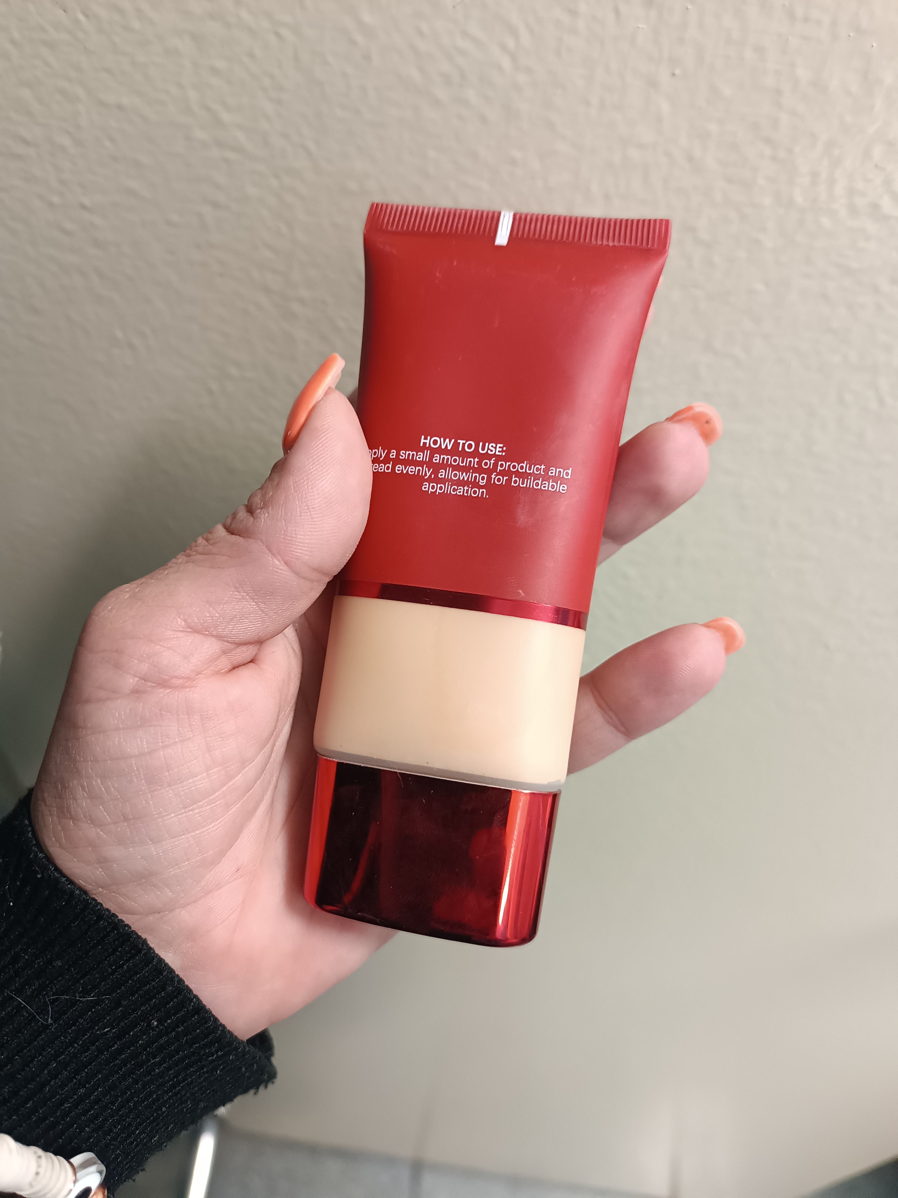 LAKEKRAIN Matte Finish Liquid Foundation - Soft Focus Effect, Lightweight Texture, Long-Lasting Wear, Smooths Skin & Enhances Natural Contours, Multi-Color Shades for All Skin Tones photo review
