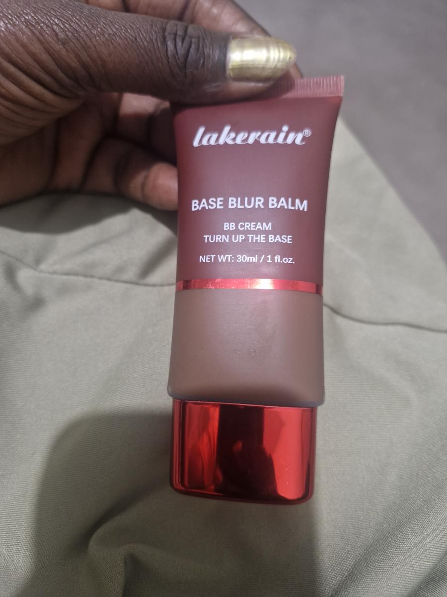 LAKEKRAIN Matte Finish Liquid Foundation - Soft Focus Effect, Lightweight Texture, Long-Lasting Wear, Smooths Skin & Enhances Natural Contours, Multi-Color Shades for All Skin Tones photo review