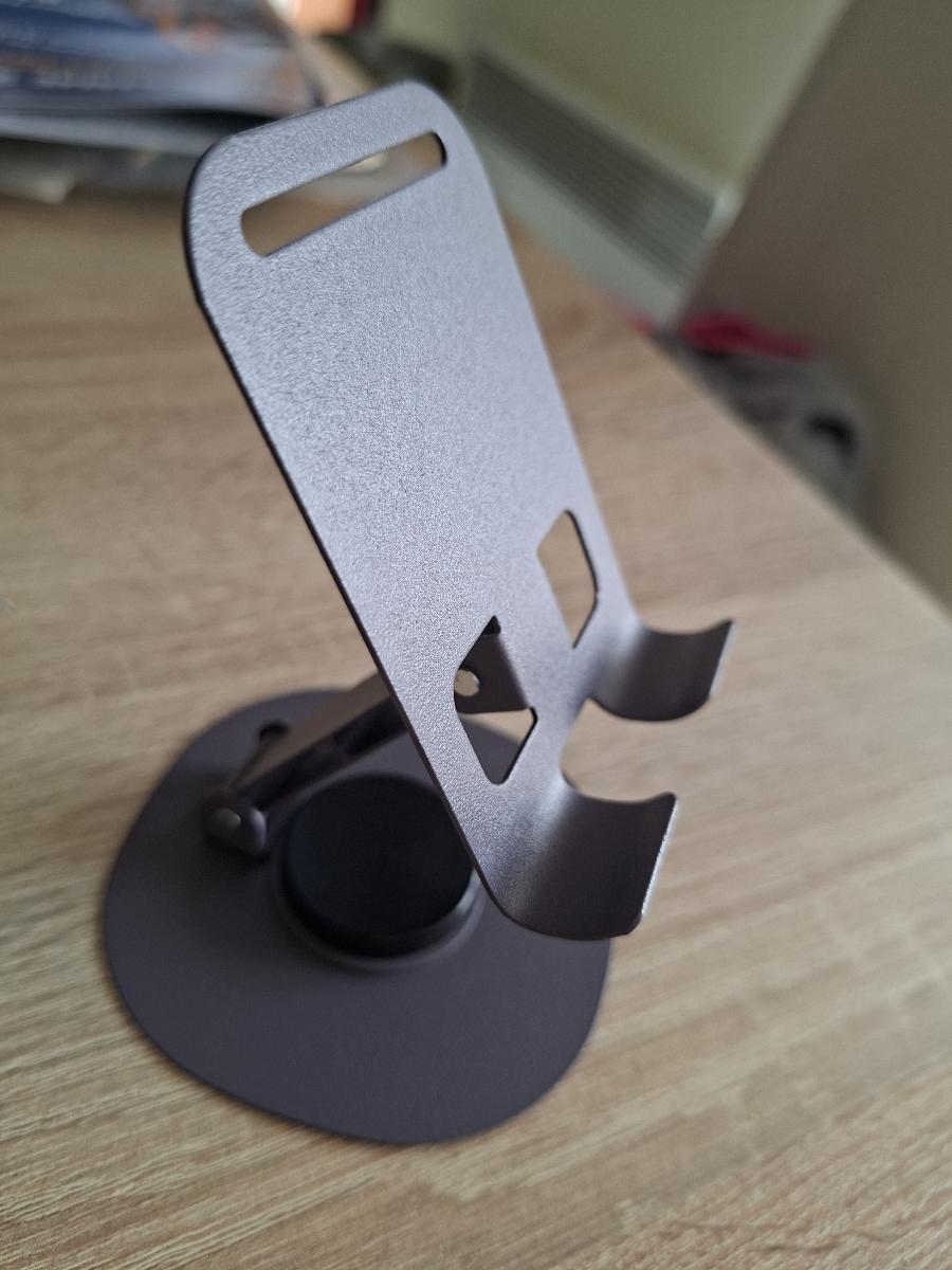 Support Téléphone Portable, Support de Bureau Rotatif à 360°, avec Hauteur Réglable en Deux Niveaux et un Design Pliable, Adapté à une Utilisation au Bureau et au Chevet, Très Compatible photo review