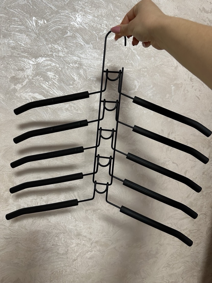 5-Pack Heavy-Duty Space-Saving Hangers — customer photo