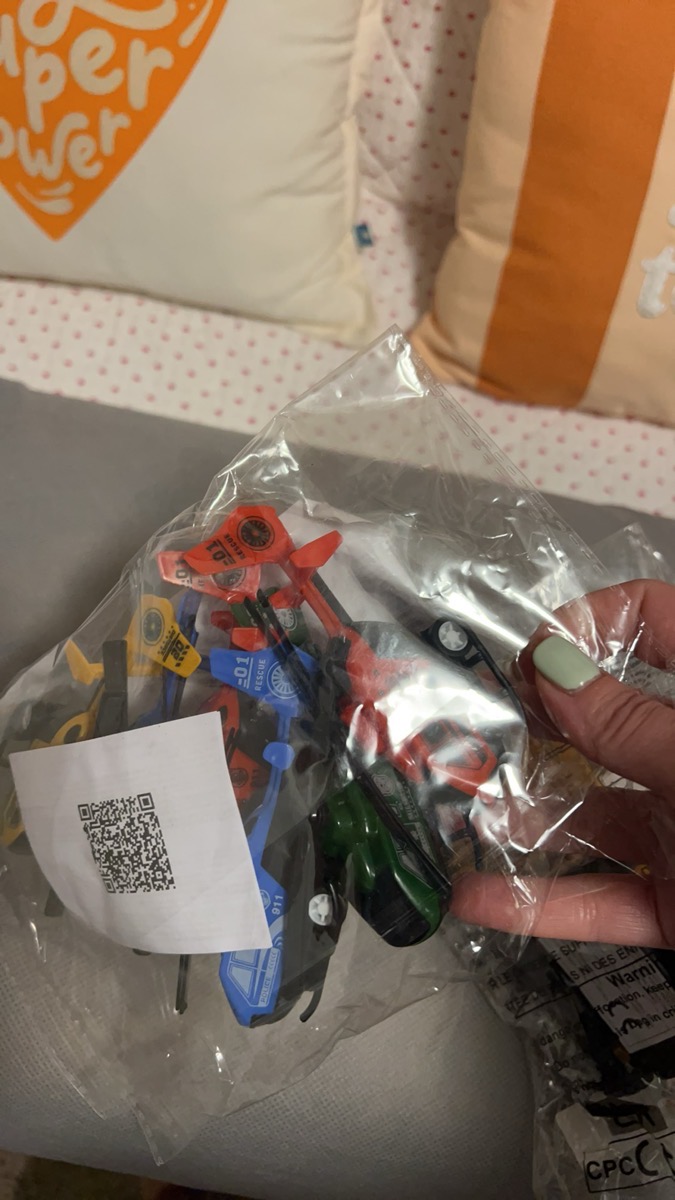 6pcs Pullback Helicopters, Outdoor Beach Toys, Novelty Toys, Desktop Decorations, Pretend Play Toys, Birthday And Holiday Gifts, Piñatas, Christmas And New Year'S Supplies, And Classroom Rewards (Random) photo review