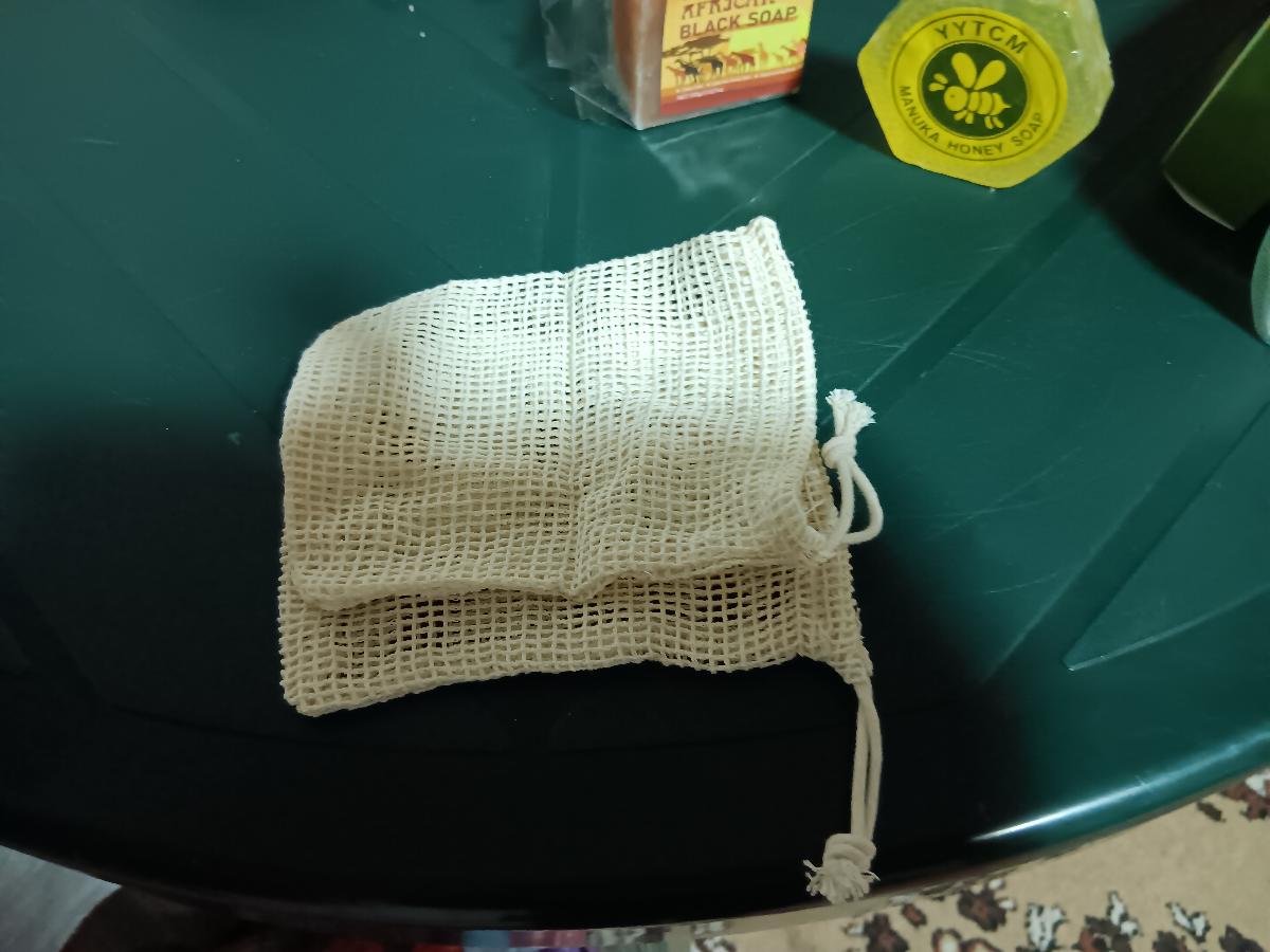 Set of 2, Premium Soap Box Collection Featuring Natural Mesh Foam Bags, Perfect for Facial Use And Showers. Gentle And Reusable, It Makes a Great Option for Home Spa Treatments And Travel Gifts for Those with Sensitive Skin photo review