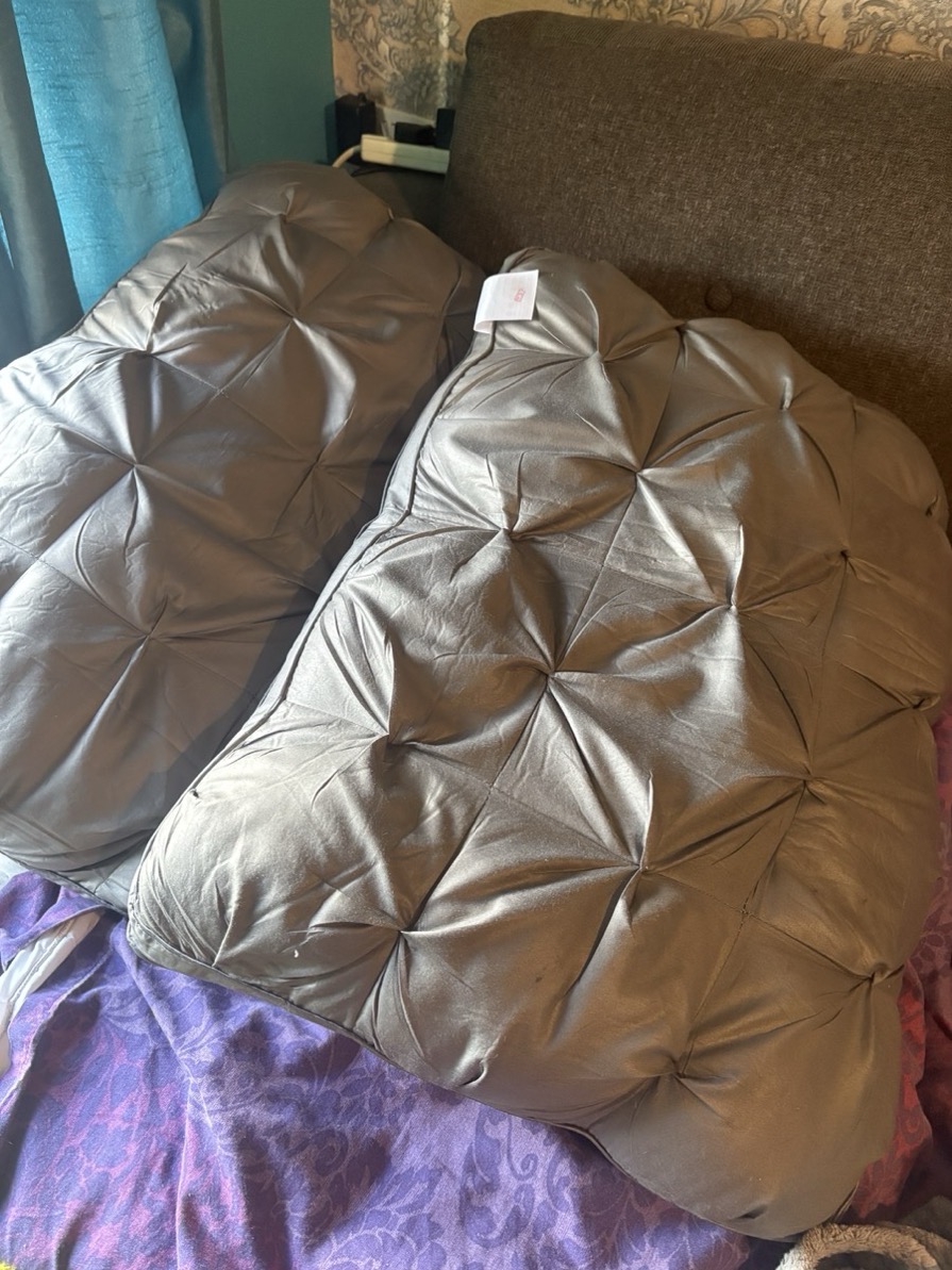 2pcs Neck & Spine Support Pillows for Relaxing Sleep | Breathable Moisture-Wicking 100% Polyester, Contemporary Elegant White Pleated Bed Pillows for Home & Hotel Use, 74*48cm, High Bounce Back 800g Fillings photo review