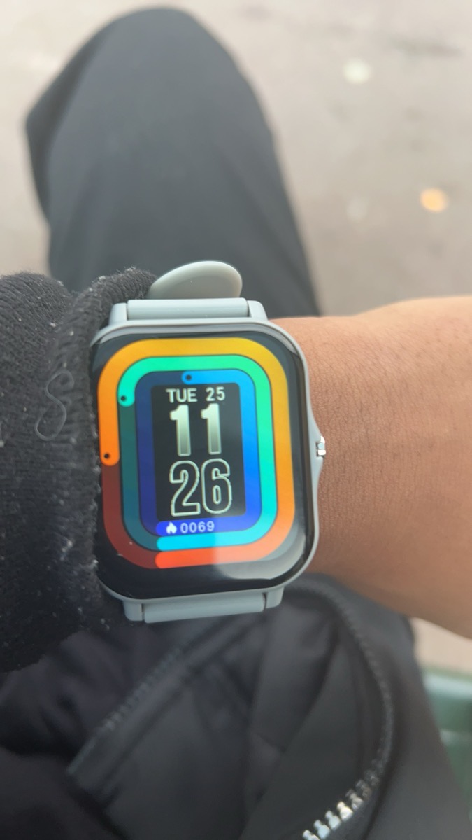 ERUN Compatible Android & iPhone, Montre Connectée Sans Fil avec Écran Tactile HD 1,83", Appels/Musique Sans Fil, Télécommande, Cadrans, Modes Multiples, Suivi de Fitness, pour Hommes & Femmes, Cadeau Idéal de Montre Connectée photo review
