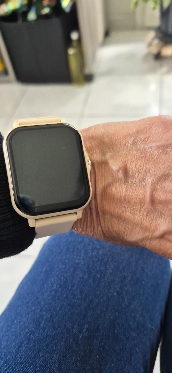 ERUN Compatible Android & iPhone, Montre Connectée Sans Fil avec Écran Tactile HD 1,83", Appels/Musique Sans Fil, Télécommande, Cadrans, Modes Multiples, Suivi de Fitness, pour Hommes & Femmes, Cadeau Idéal de Montre Connectée photo review