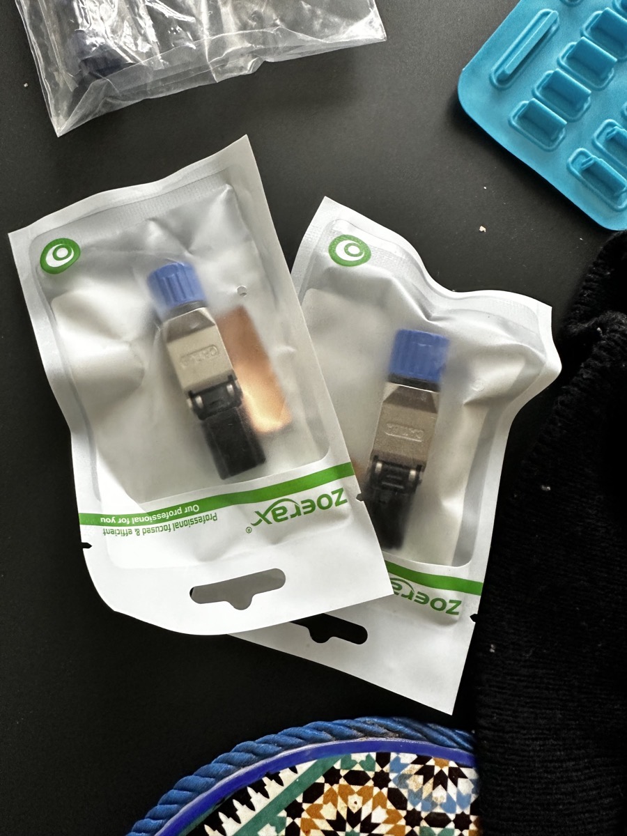 Zoeraxrj45 Connecteurs de câble Ethernet CAT8 CAT 7 CAT6A sans outil blindés pour câbles réseau 40 Gbps et 10 Gbps, adaptés aux câbles LAN STP 22~26 AWG photo review