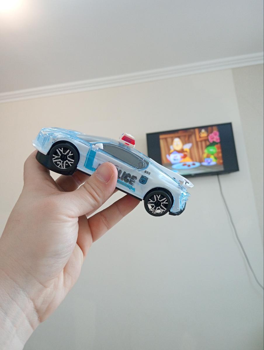 Colorful Glitter Toy Car with Lights, Music Police Vehicle Transparent Shell Toy Car, Omni-Wheel Children's Toys Novel Glow-in-the-Dark Gift Super Cool Birthday Present for Boys and Girls Ages 3-6 photo review