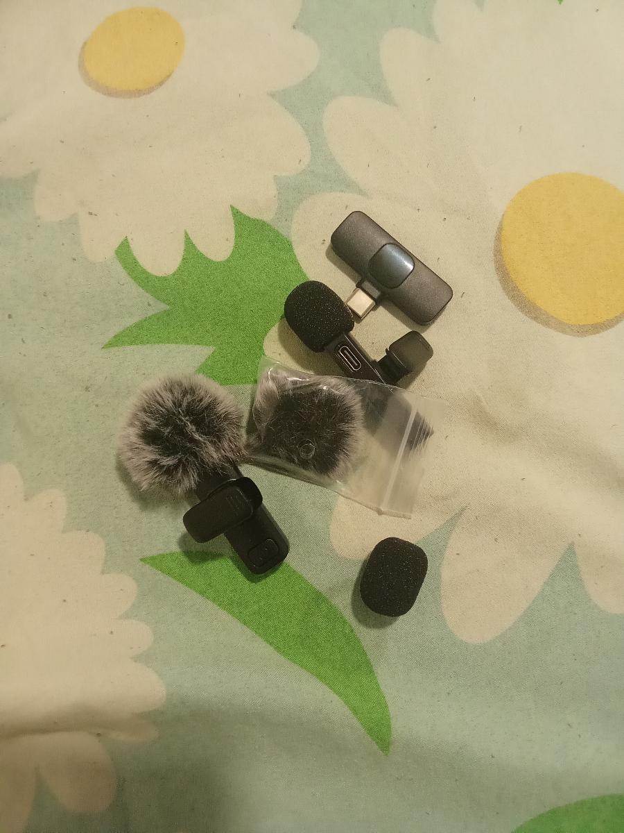 Kouzone Mini Microphone de Cravate Sans Fil USB-C pour Utilisation Extérieure Printemps, Compatible avec les Appareils Android - Microphone à Pince à Réduction de Bruit pour l'Enregistrement, Adapté pour l'Enregistrement Vidéo, Tiktok, Vlog avec Audio Clair et Réduction du Bruit photo review