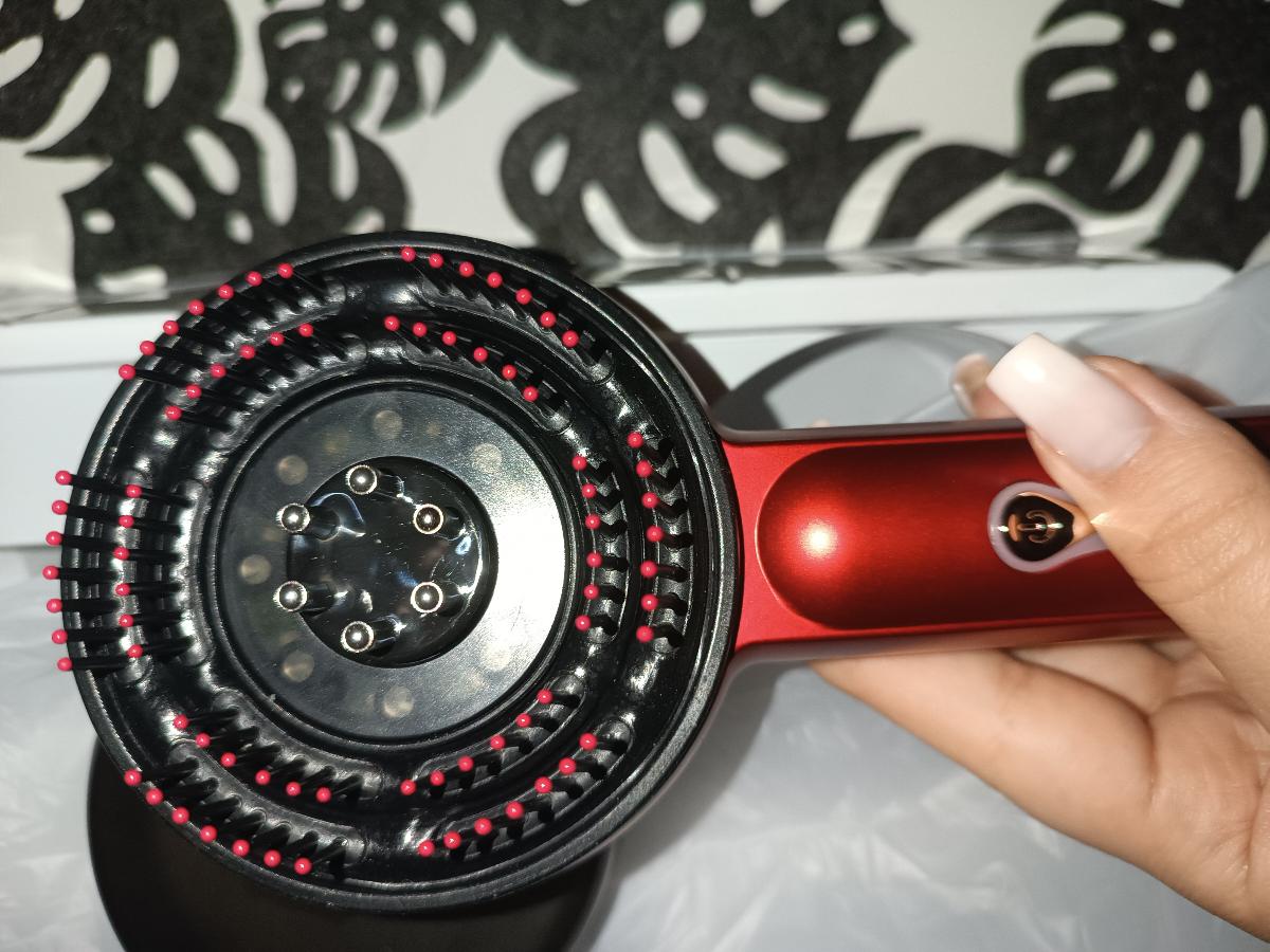 1 applicateur d'huile capillaire trois-en-un amélioré, masseur de cuir chevelu électrique portable, convient aux adultes, avec une batterie rechargeable de 1500 mAh, convient aux soins capillaires pour adultes, utilisation à la maison et en voyage photo review