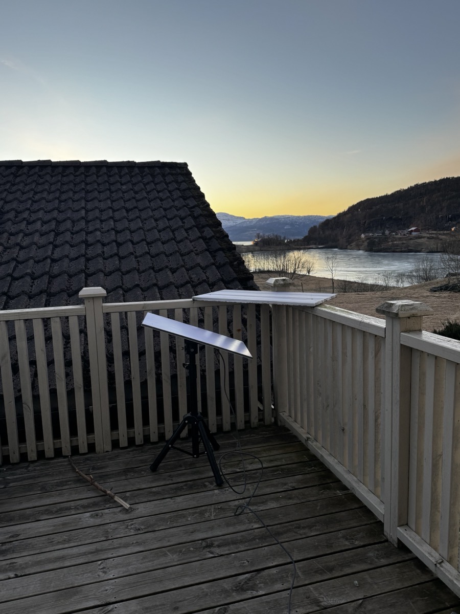 Trépied Starlink Gén 3 | Monture en Acier Inoxydable Réglable pour Cinéma Maison & Enregistrement | Conception Pliable et Robuste avec Sac de Transport | Compatible avec Starlink Gén 3/V4 | Ajustement Multi-angles - Hauteur de 2 à 137.16 cm | Comprend un Adaptateur de Tuyau Coulissant photo review